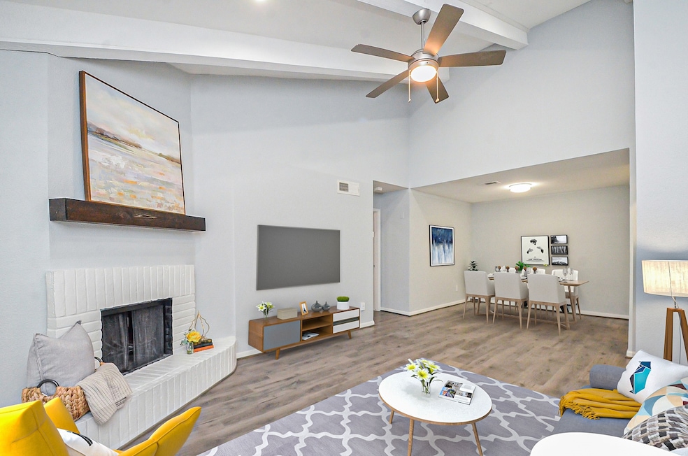 5711 Sugar Hill Dr unit 54, Houston, TX 77057 - photo 1