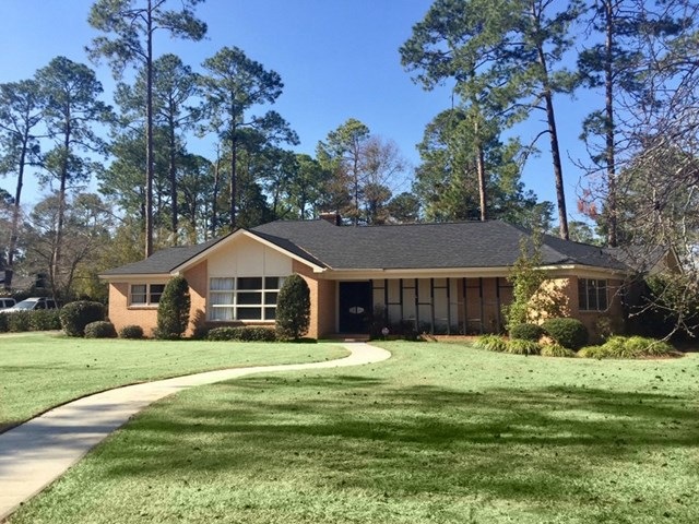 1612 Lowell Ln, Albany, GA 31707 - photo 1