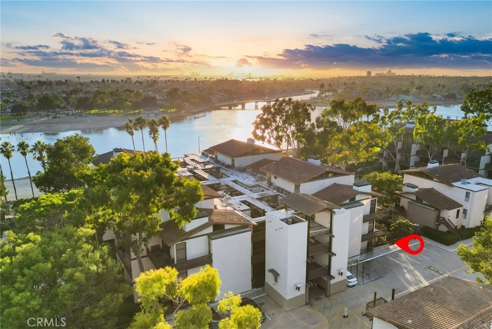 For Sale $699,000 • Co-Listing Agent