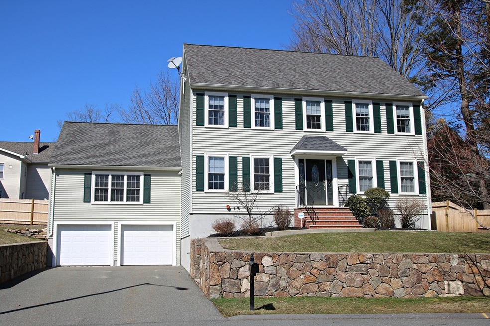 35 Columbus Ave, Saugus, MA 01906 - photo 1