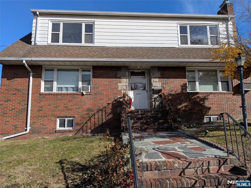 555 Oakdene Ave unit 2, Ridgefield, NJ 07657 - photo 1