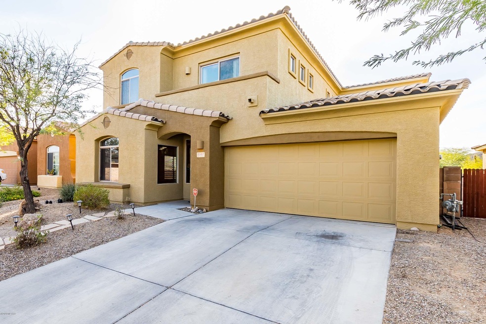 8587 N Shadow Wash Way-2