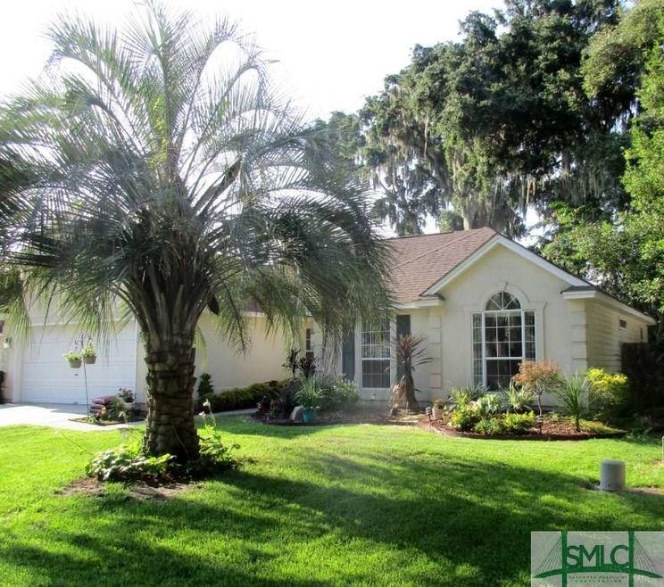 Stucco one level home with upgrades. NEW KITCHEN a