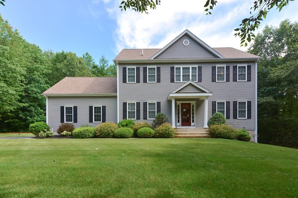 37 Summit Cir, Wrentham, MA 02093 - photo 1