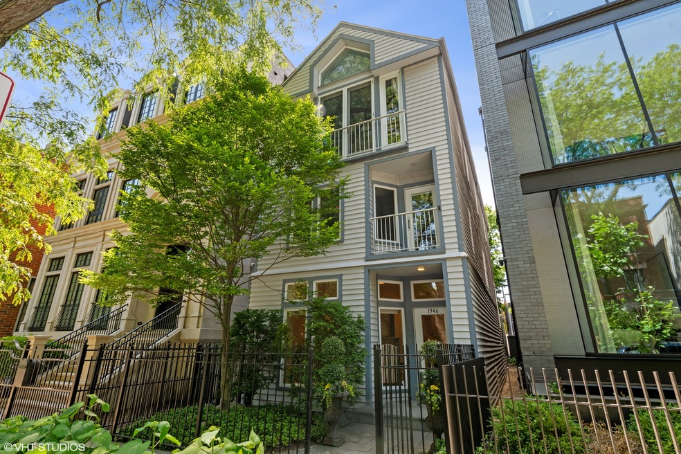 1946 N Howe St, Chicago, IL 60614 - photo 1