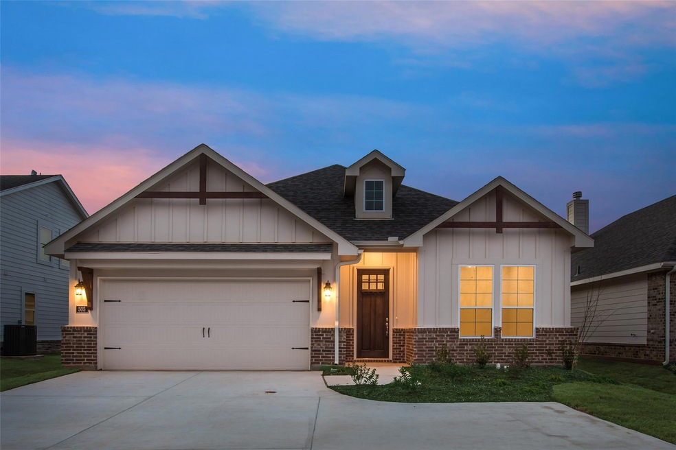 505 Smith Rd, Springtown, TX 76082 - photo 1