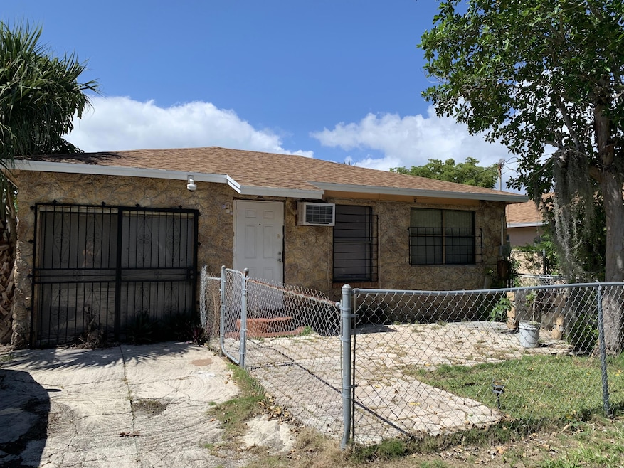 712 40th St unit B, West Palm Beach, FL 33407 - photo 1