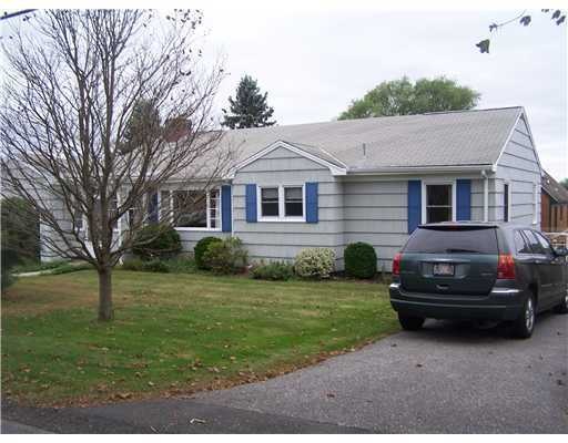 467 Wolcott Ave, Middletown, RI 02842 - photo 1