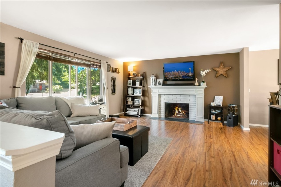 1131 203rd Place SE, Bothell, WA 98012 - photo 1