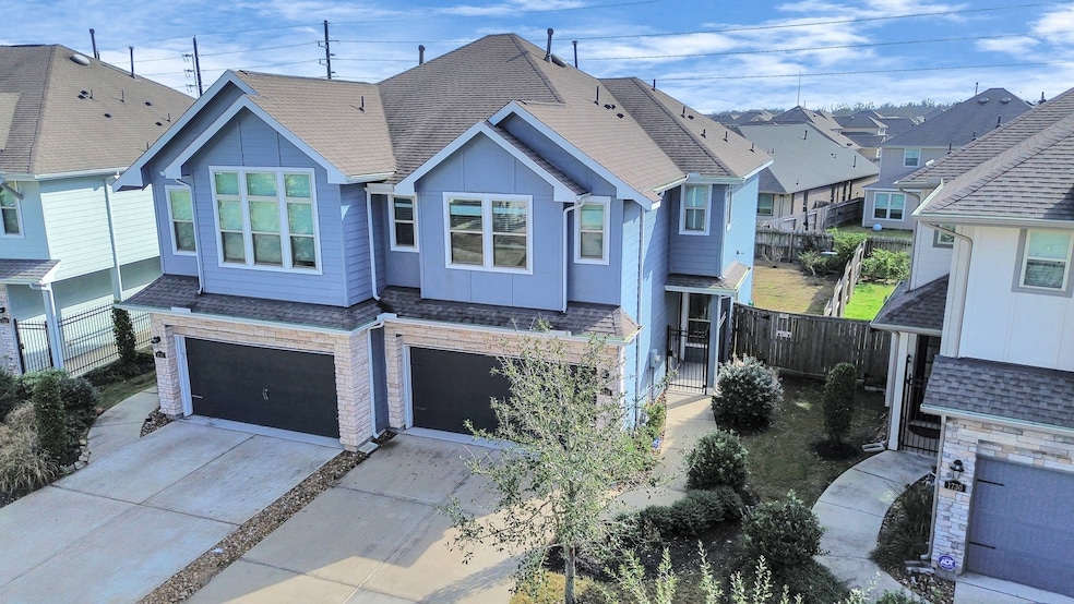 1734 Ryon Falls Dr, Richmond, TX 77469 - photo 1