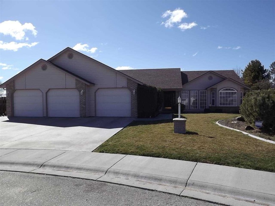 343 Hickory Ct, Nampa, ID 83686 - photo 1