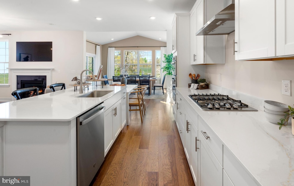 16 John Vanzandt Dr, Titusville, NJ 08560 - photo 1