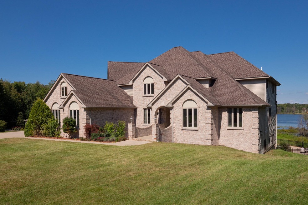 5028 Forest River Way-101