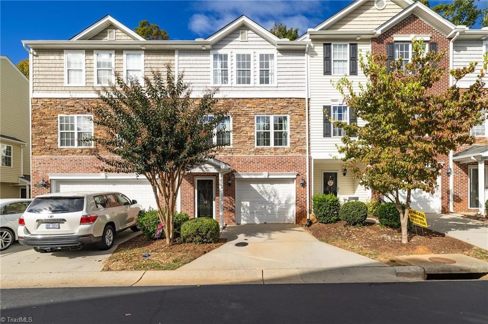 Pending $265,000 • Co-Listing Agent