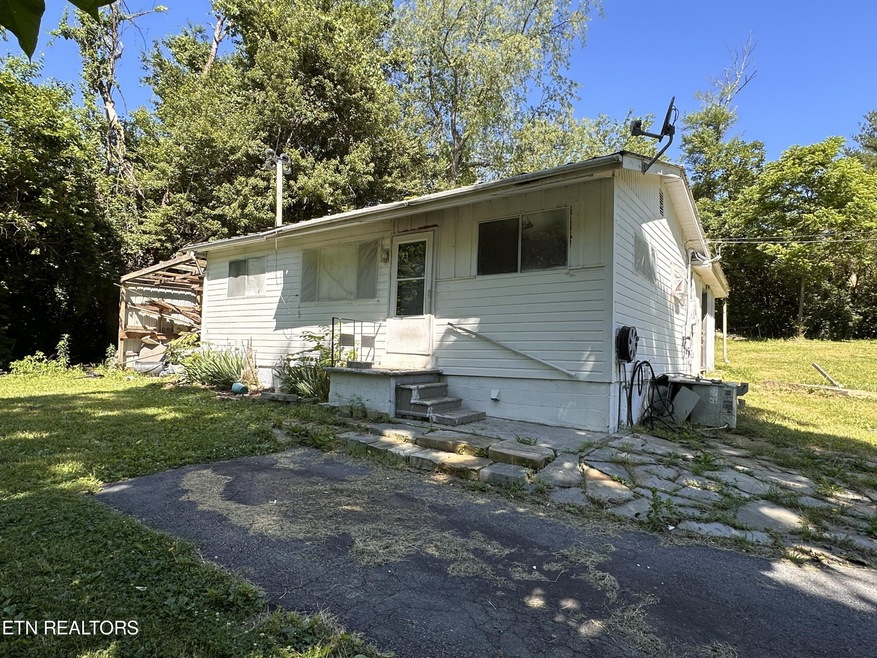 63 Dooley Ct, Crossville, TN 38555 - photo 1