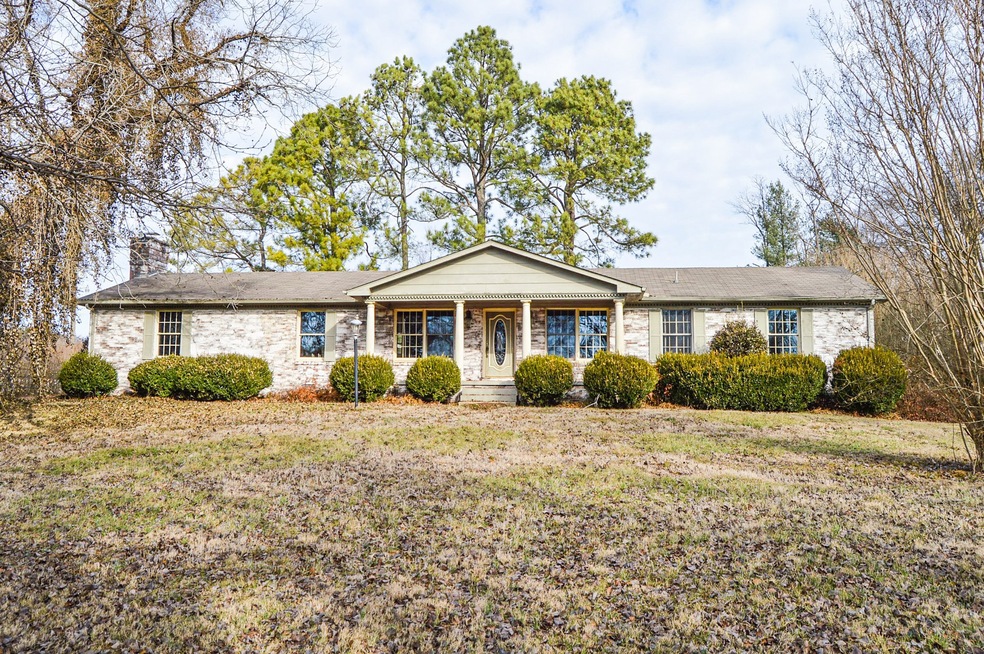 1446 Highway 64 W, Shelbyville, TN 37160 - photo 1