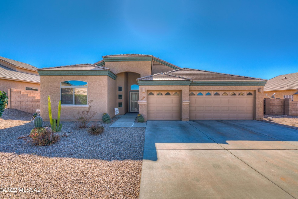 S Chatfield Dr_2