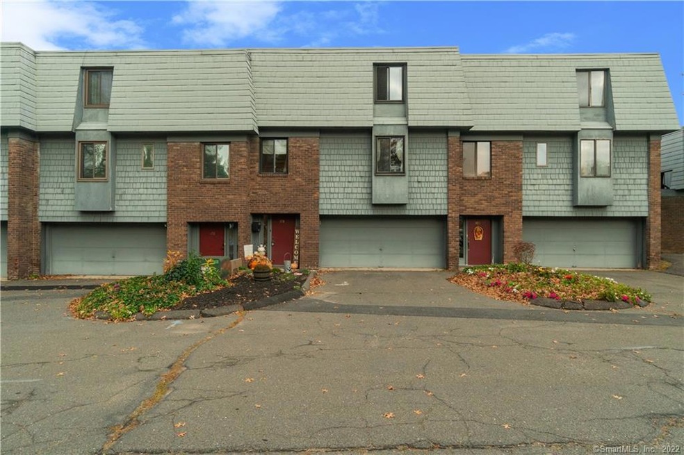 179 Trolley Crossing Ln unit 179, Middletown, CT 06457 - photo 1