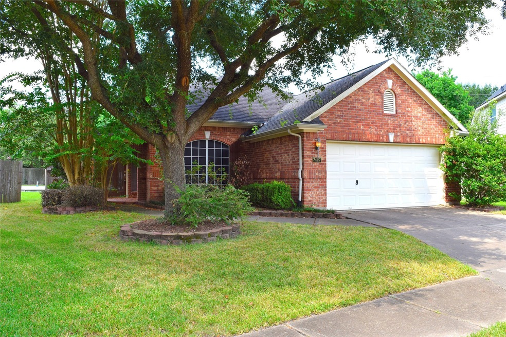 7427 Sheffield Bend Ct, Houston, TX 77095 - photo 1