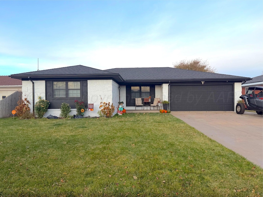 1718 Sunset Ave, Dumas, TX 79029 - photo 1