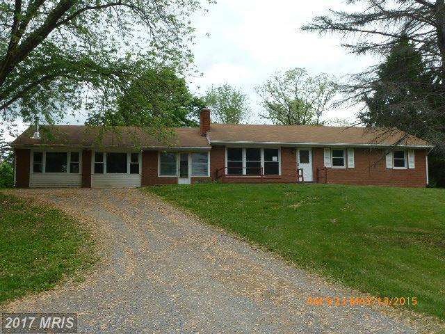 529 Sir Johns Run Rd, Berkeley Springs, WV 25411 - photo 1