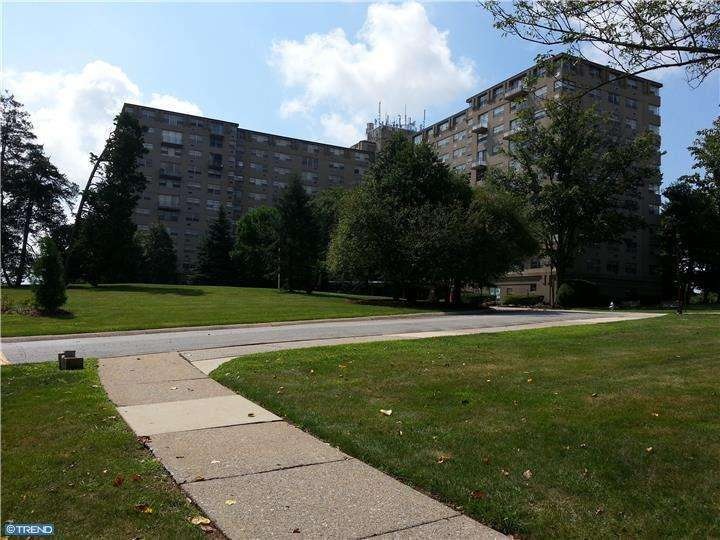 Radnor House unit 815, Bryn Mawr, PA 19010 - photo 1