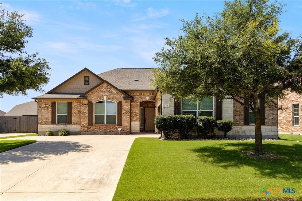 For Sale $399,999 • Co-Listing Agent