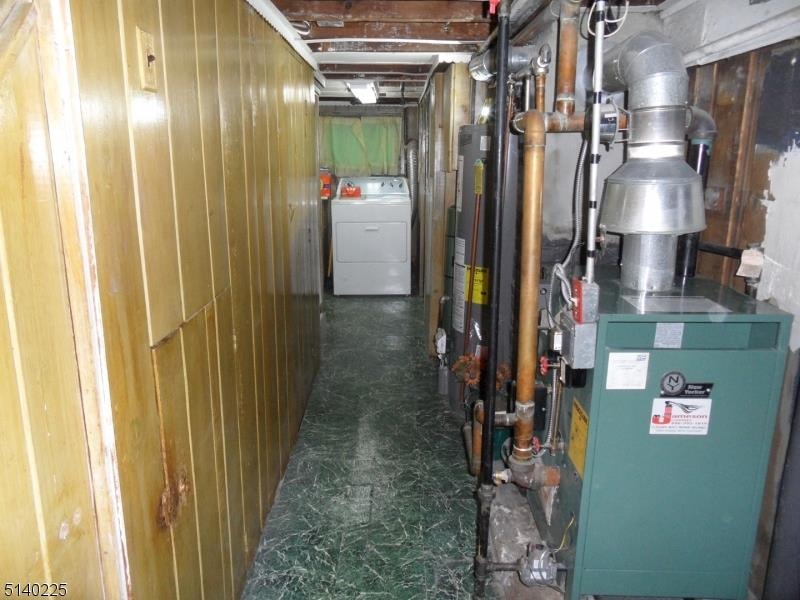 324 Perry Ave, Union, NJ 07083 - photo 1