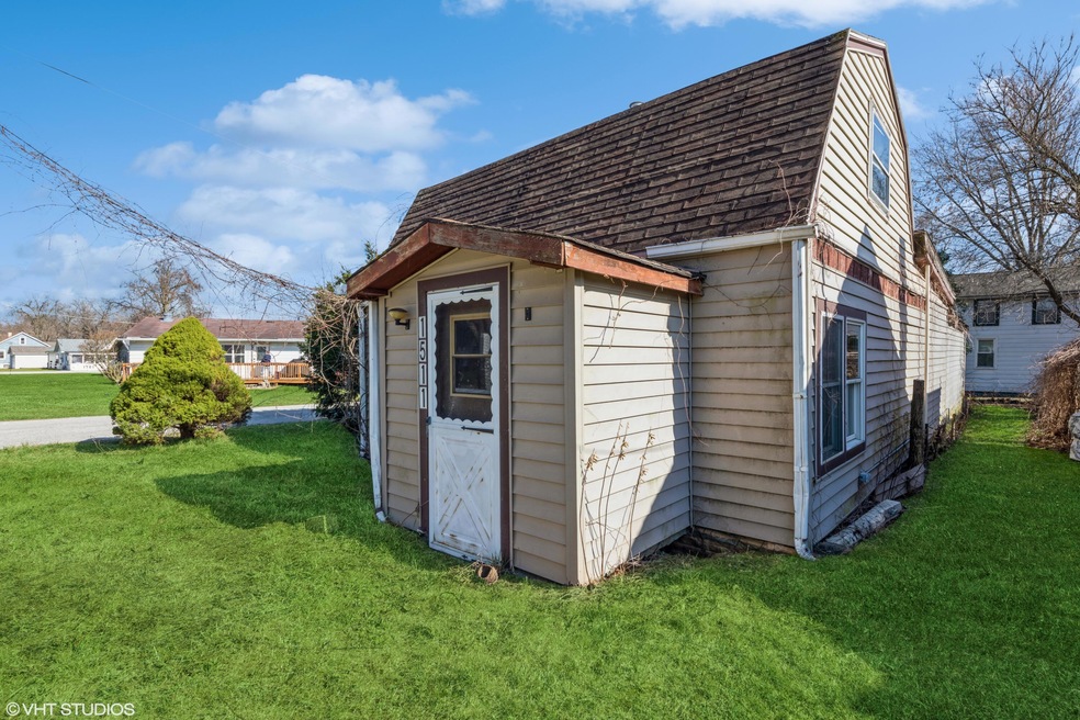 1511 N Longshore Dr, Walkerton, IN 46574 - photo 1