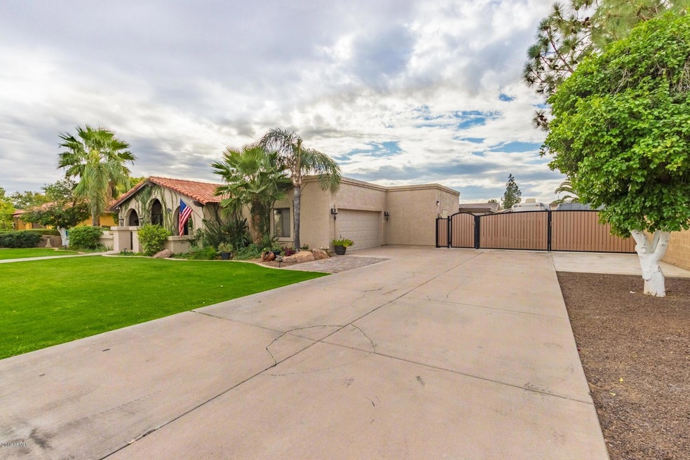 3217 E Elmwood St, Mesa, AZ 85213 - photo 1