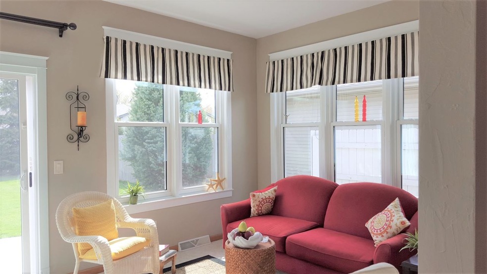 N234 Eastowne Ln, Appleton, WI 54915 - photo 1