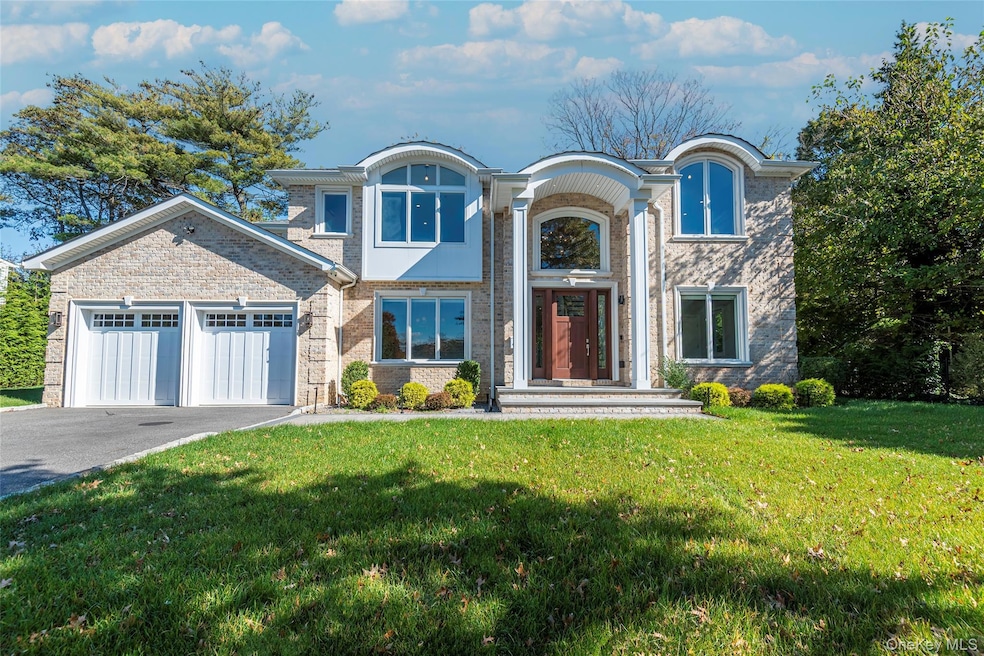 Pending $2,888,000 • Co-Listing Agent