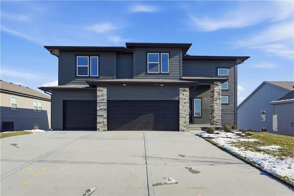 LOT 87 Woodview Dr, Raymore, MO 64083 - photo 1