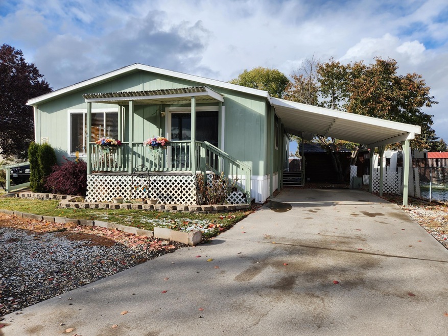 4647 Winter Ave unit 40, Klamath Falls, OR 97603 - photo 1
