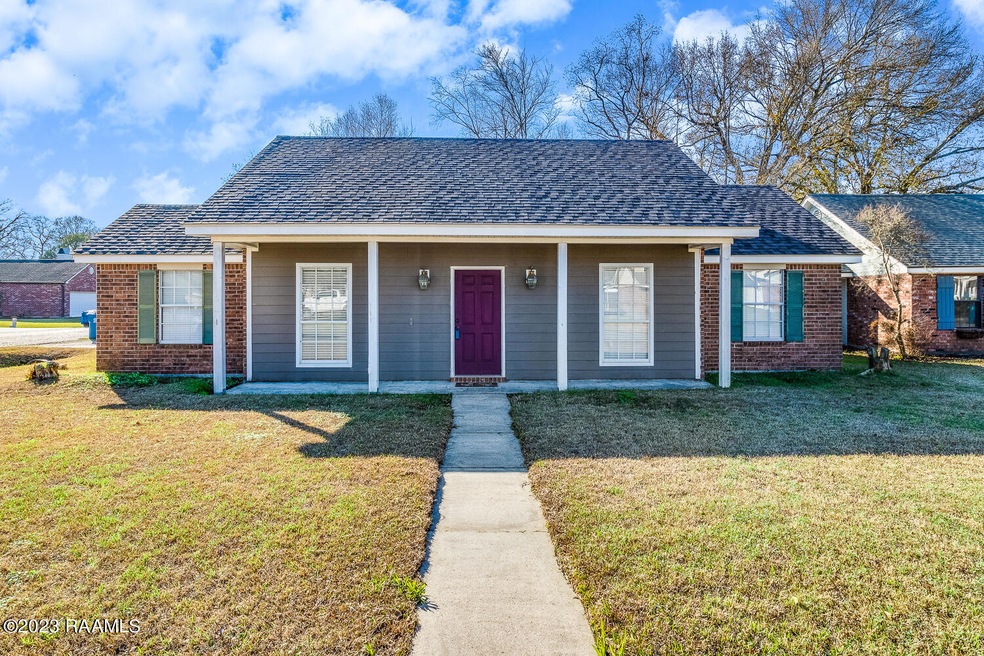 130 Meadow Glen Dr-16