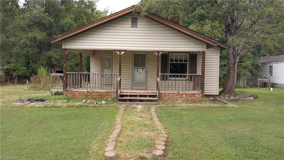 130 West St, Asheboro, NC 27205 - photo 1