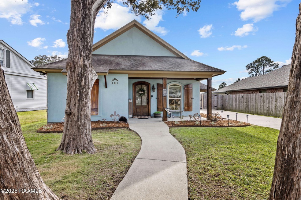 1-web-or-mls-121 Lee St-1 (2)