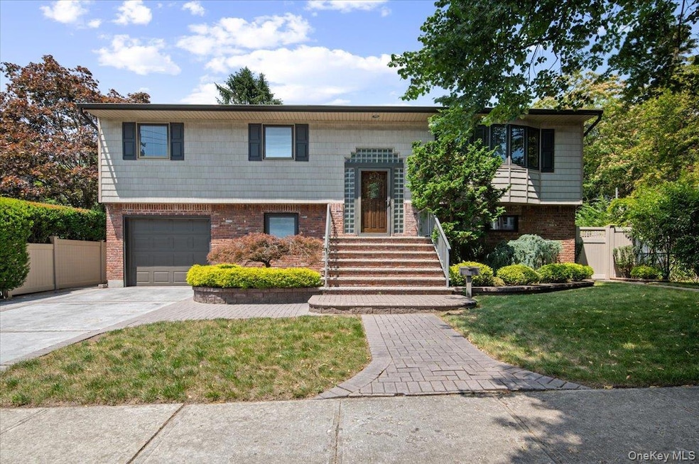 Sold $805,000 • Co-Listing Agent