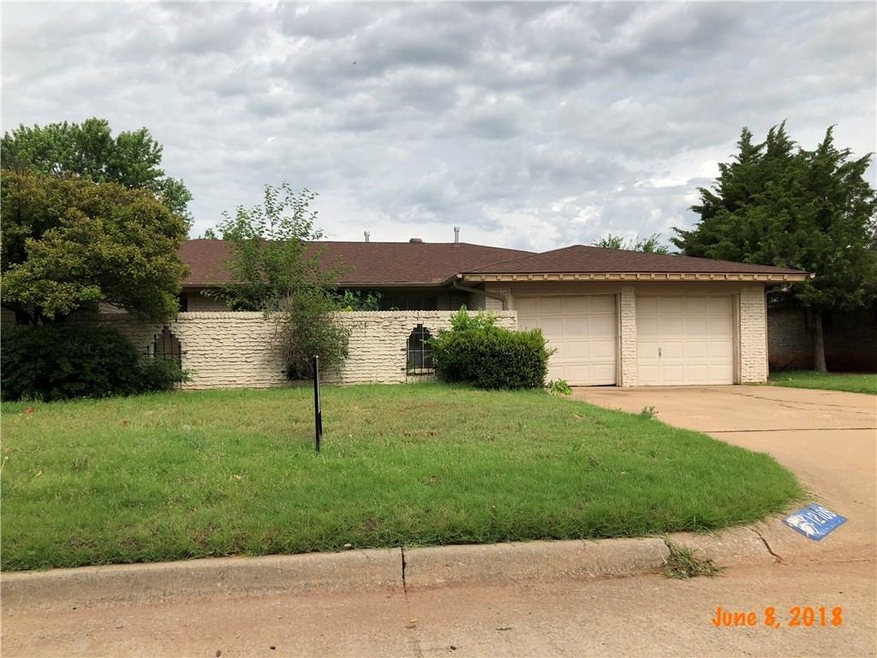 12109 Camelot Place, Oklahoma City, OK 73120 - photo 1