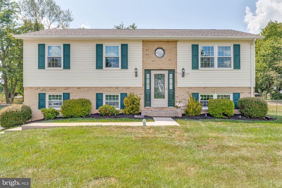 144 Morgan St, Inwood, WV 25428 - photo 1