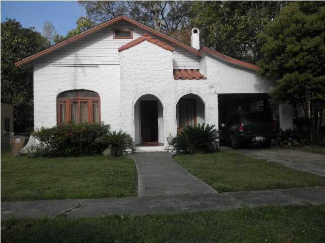 Stucco 3/2 midtown home