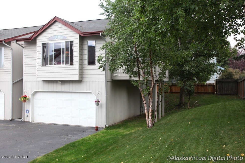 Welcome home to 1750 Elcadore #C
