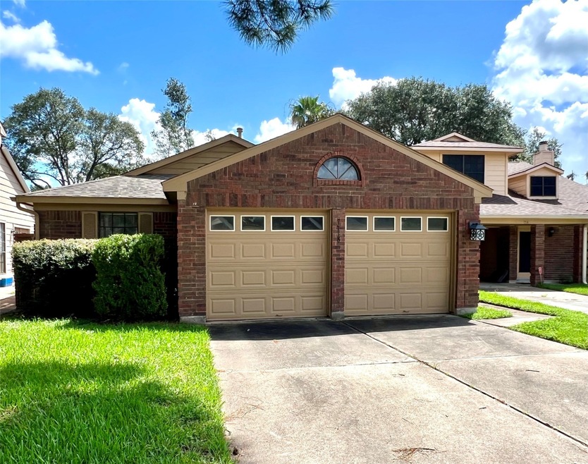 7718 High Village Dr unit 220, Houston, TX 77095 - photo 1