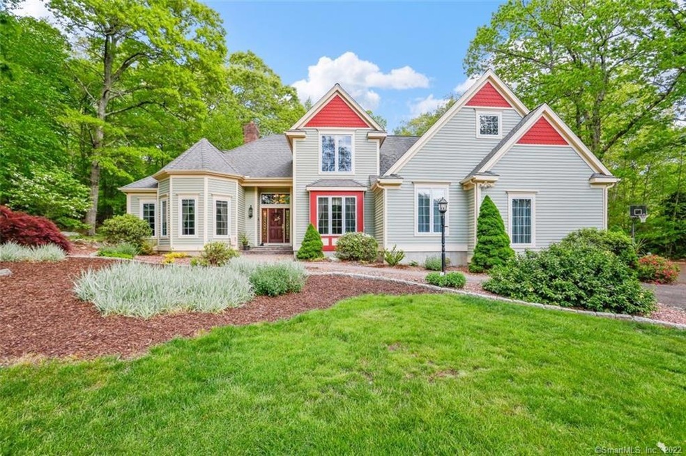 4 Avalon Way, Sandy Hook, CT 06482 - photo 1