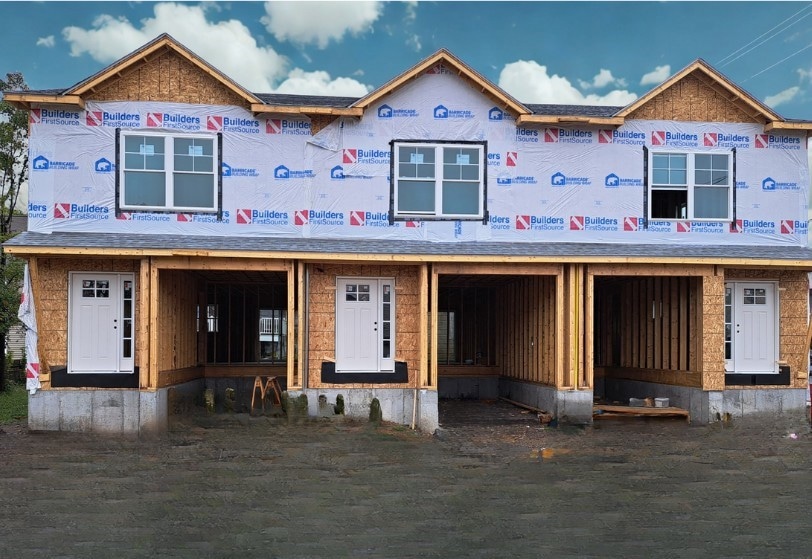 400 Juniper St unit B, East Providence, RI 02914 - photo 1