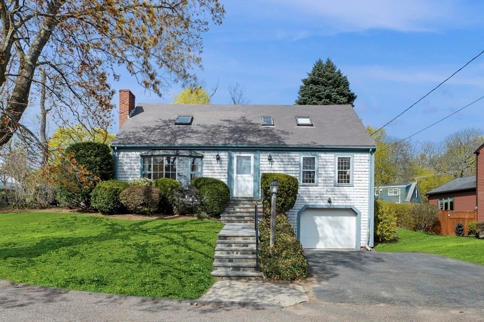 11 Alexander Cir, Marblehead, MA 01945 - photo 1