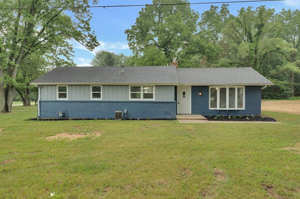 5096 N 325 W, La Porte, IN 46350 - photo 1