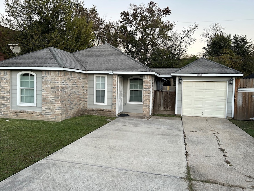 11106 Clark Rd, Houston, TX 77076 - photo 1