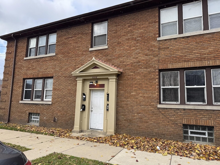 1100 Valley Dr, Racine, WI 53403 - photo 1