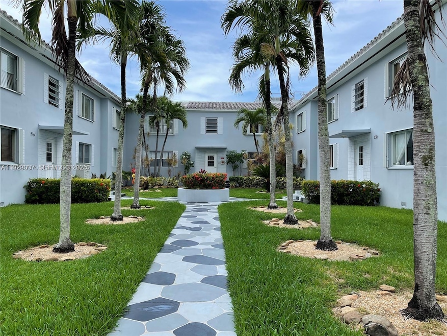 530 SW 10th St unit 1B, Miami, FL 33130 - photo 1